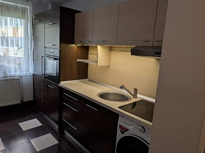 Bucătărie modernă, bine întreținută, cu dotări complete – vezi pozele!