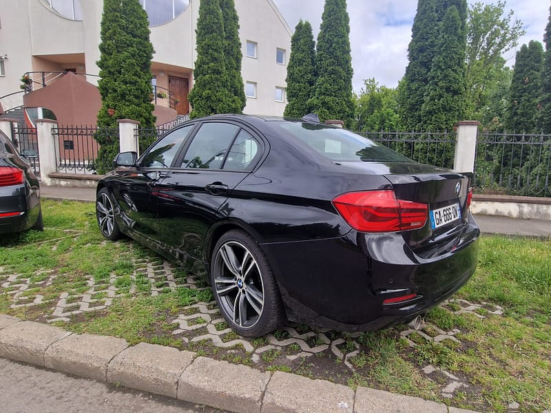 BMW 318i / CUTIE AUTOMATA / faruri LED/ impecabila, km reali, inmatriculata